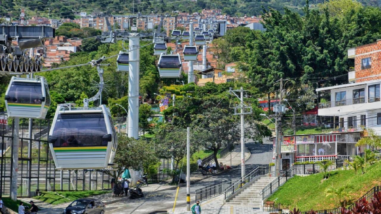 Medellín Ciudad de Contrastes: del centro a La Sierra (compartido)